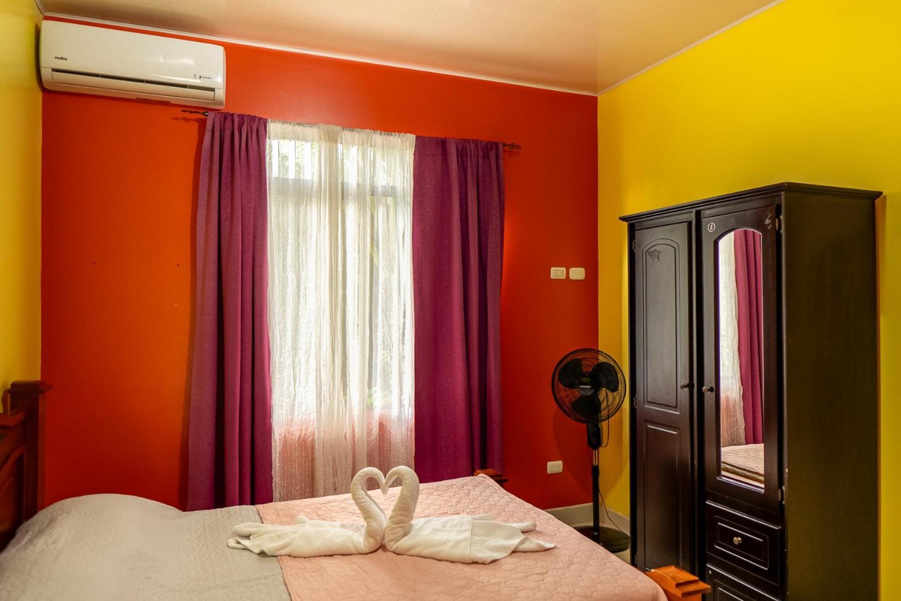 كيبوس Yellow House المظهر الخارجي الصورة