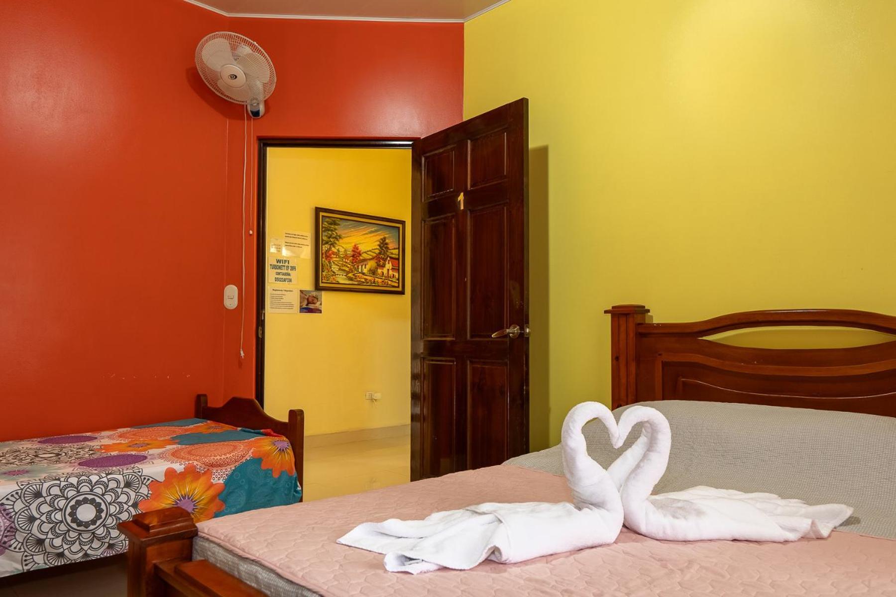 كيبوس Yellow House المظهر الخارجي الصورة